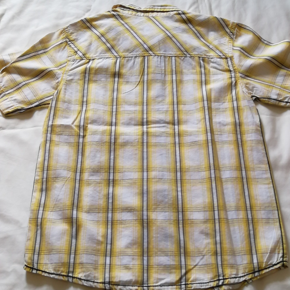 NWOT Boy 7/8 Short Sleeves Shirt - Picture 4 of 4